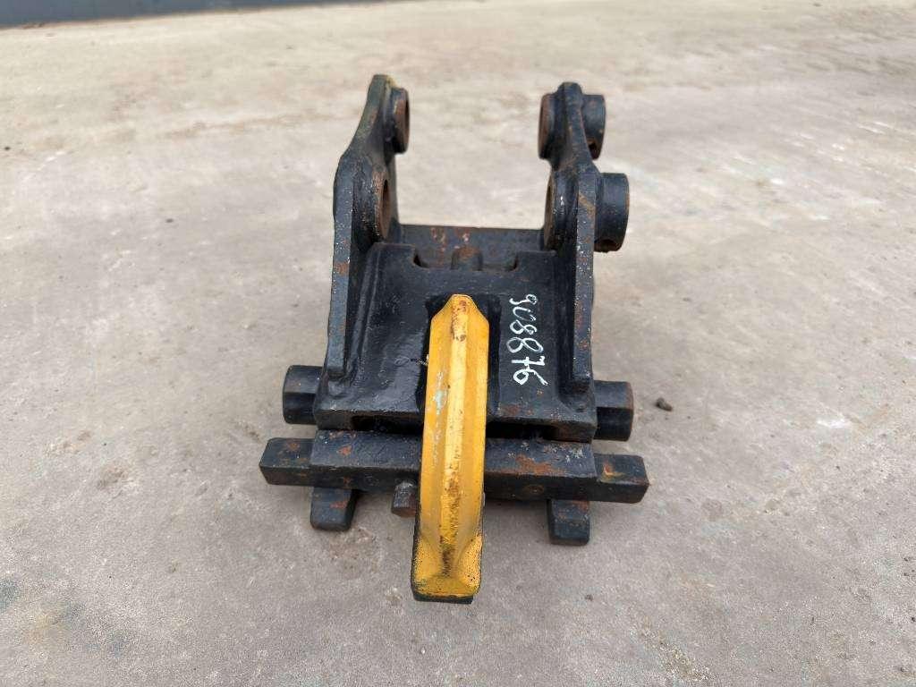 Verachtert CW05 - Caterpillar 301 Photo 2