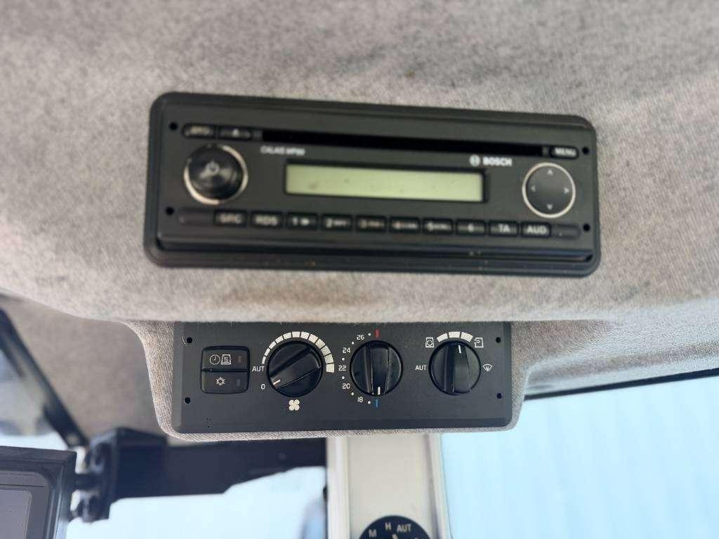 Volvo L90G Photo 8