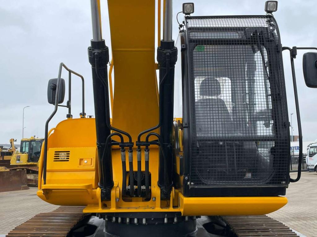 JCB 205 Hydraulic Excavator -  Export Model Photo 9