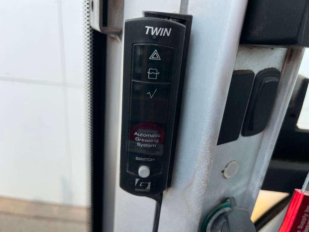 Volvo L90H - 3th Function + Quick Coupler Photo 14