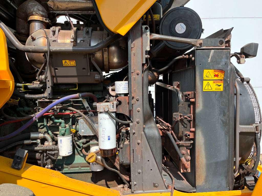 Volvo L90H - 3th Function + Quick Coupler Photo 25