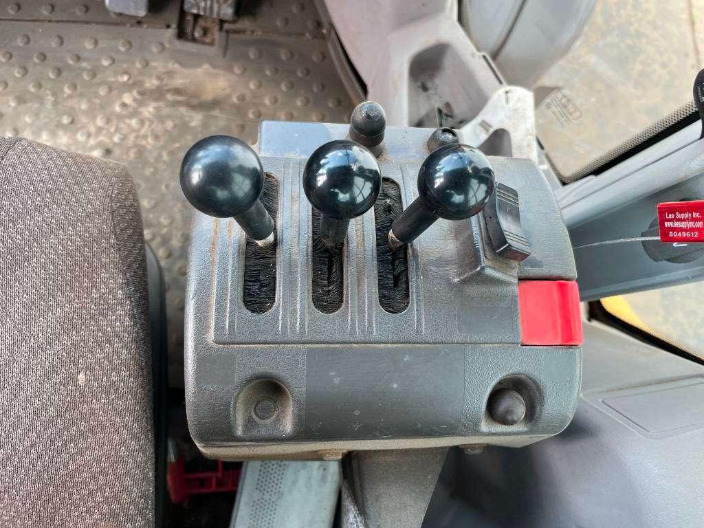 Volvo L90H - 3th Function + Quick Coupler Photo 9