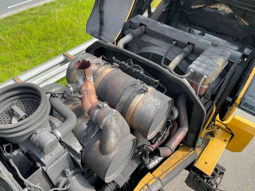Caterpillar 966M Photo 30