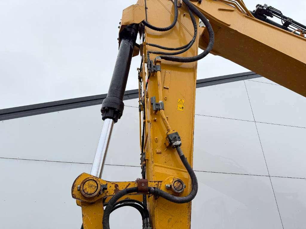 CAT 337FLN - German / OilQuick / Rear + Side Camera Photo 11