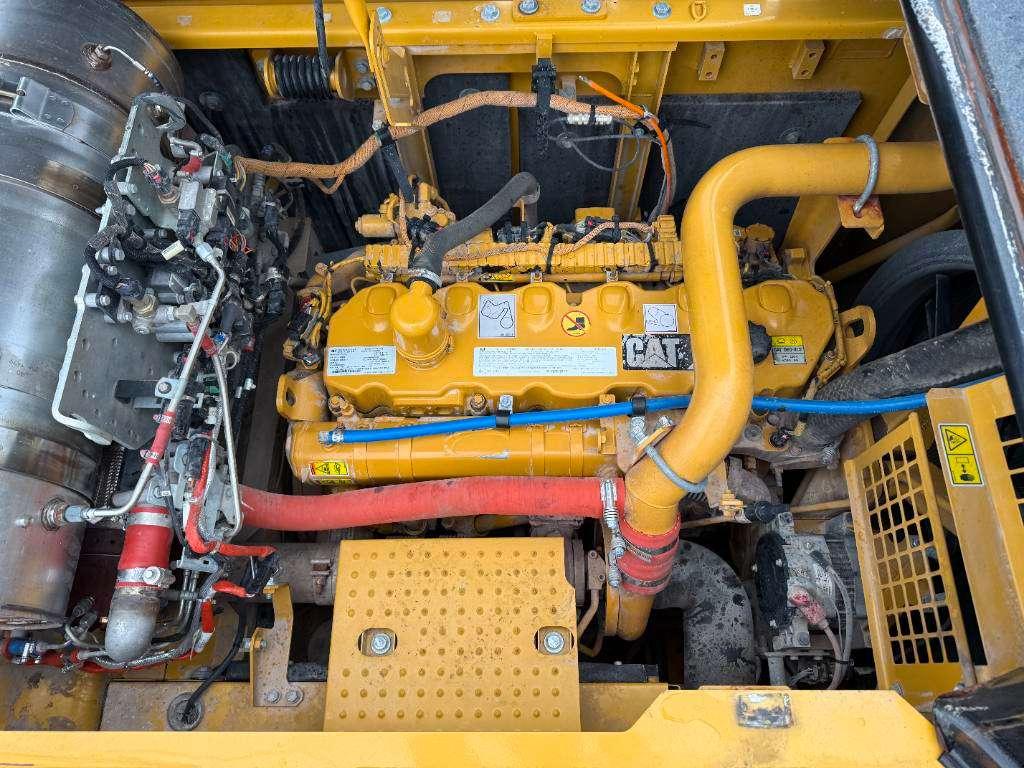 Caterpillar 337FLN - German / OilQuick / Rear + Side Camera Photo 29
