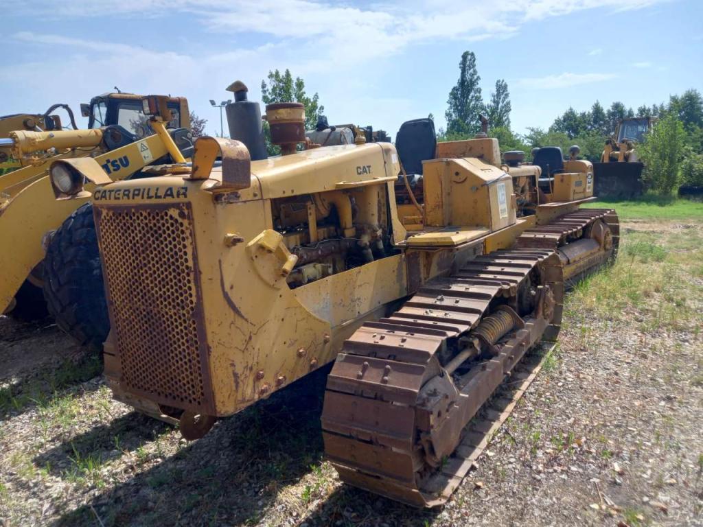 Caterpillar D5B Photo 2