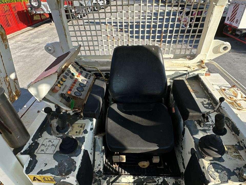 Liebherr RL42B Photo 11