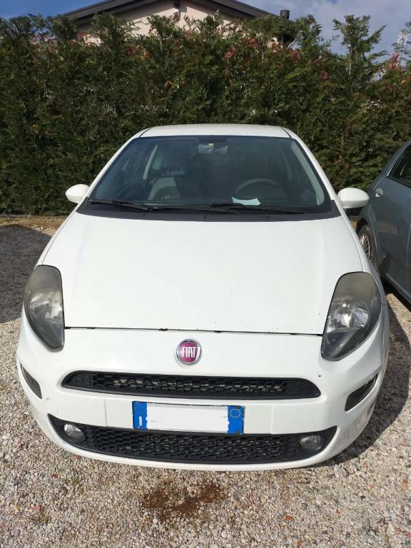 Fiat PUNTO Photo 2