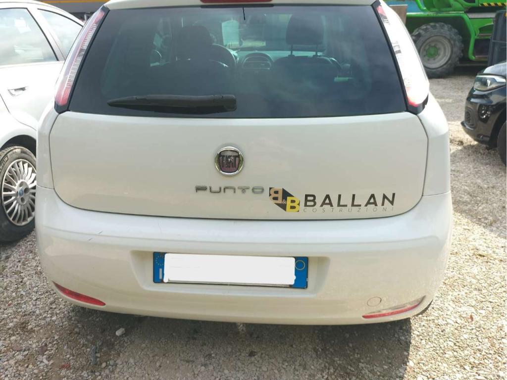 Fiat PUNTO Photo 4