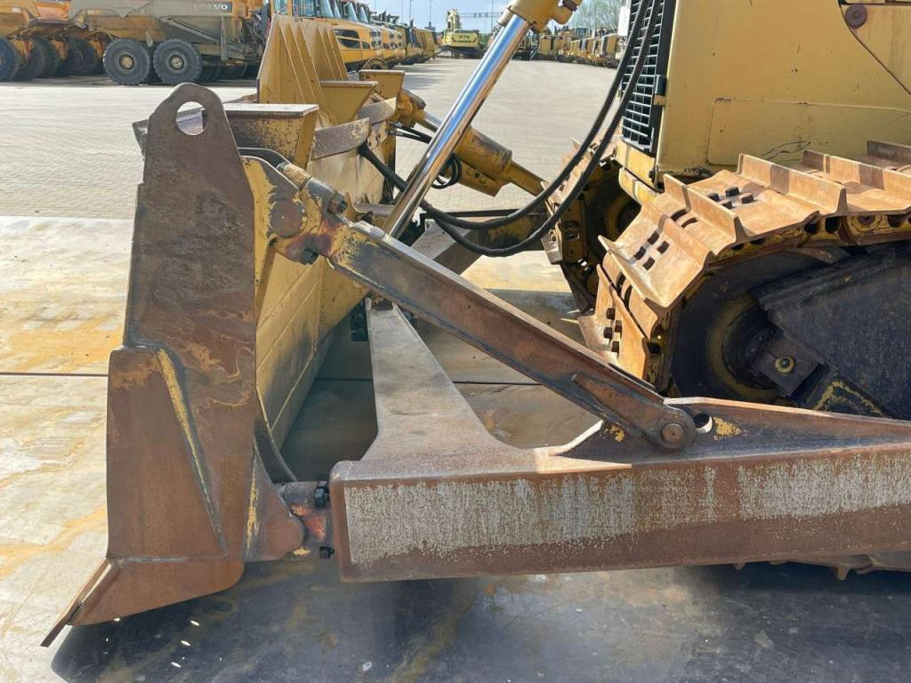 Caterpillar D6TLGP Photo 10