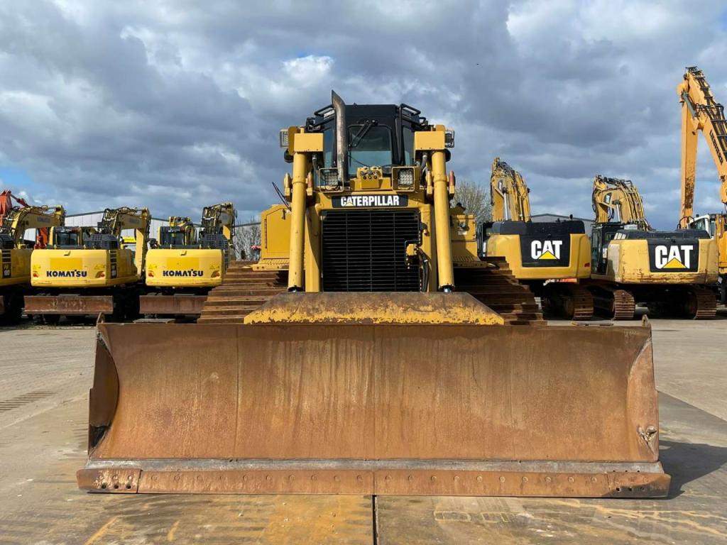 Caterpillar D6TLGP Photo 8