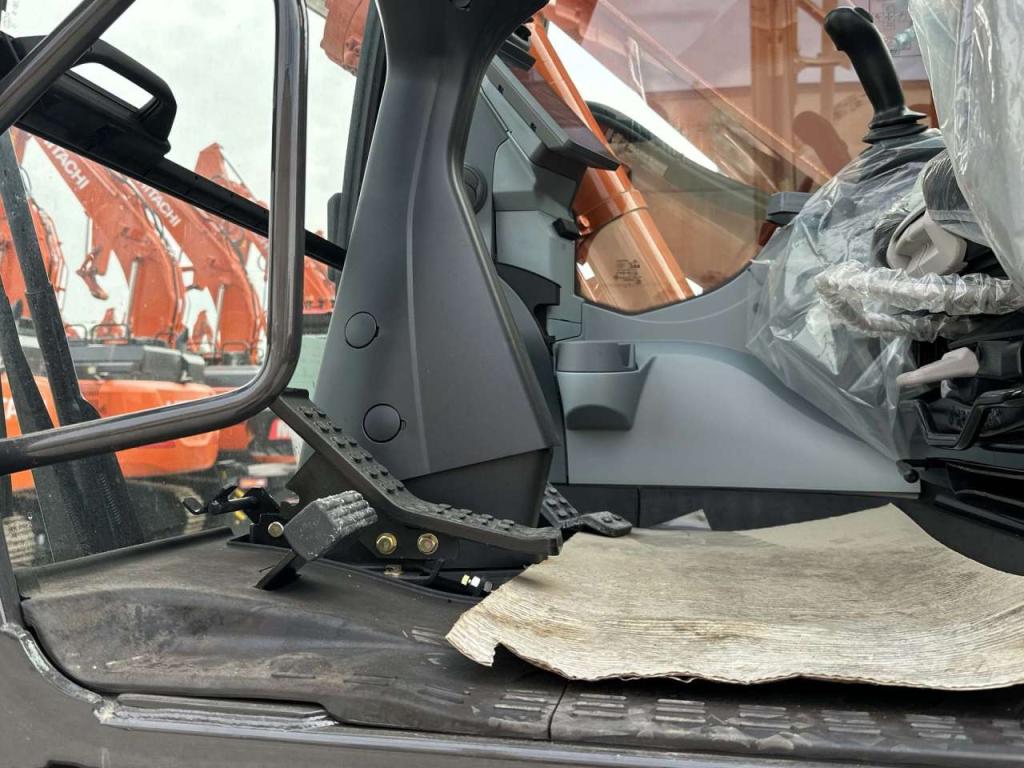 Hitachi ZX150WT-7 2P Photo 17