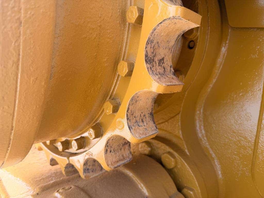 Caterpillar D6T XL Photo 29