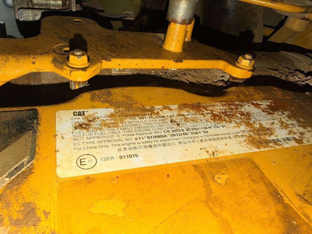 Caterpillar D6T XL Photo 6