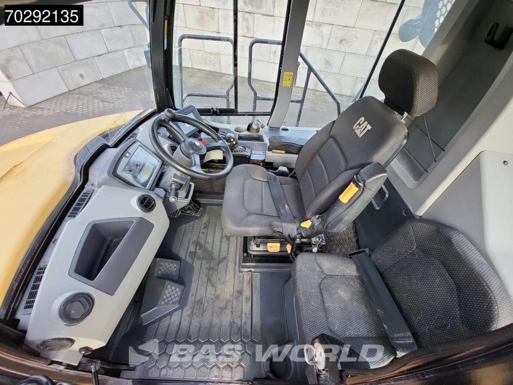 Caterpillar 730 730 Tail gate Photo 27