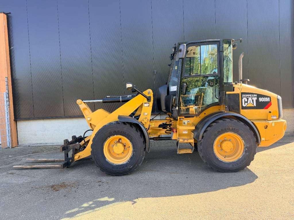 Caterpillar 908M | NEW TYRES Photo 24