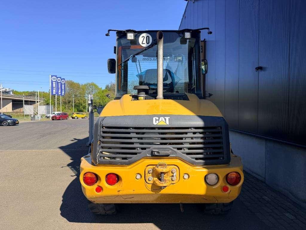 Caterpillar 908M | NEW TYRES Photo 26