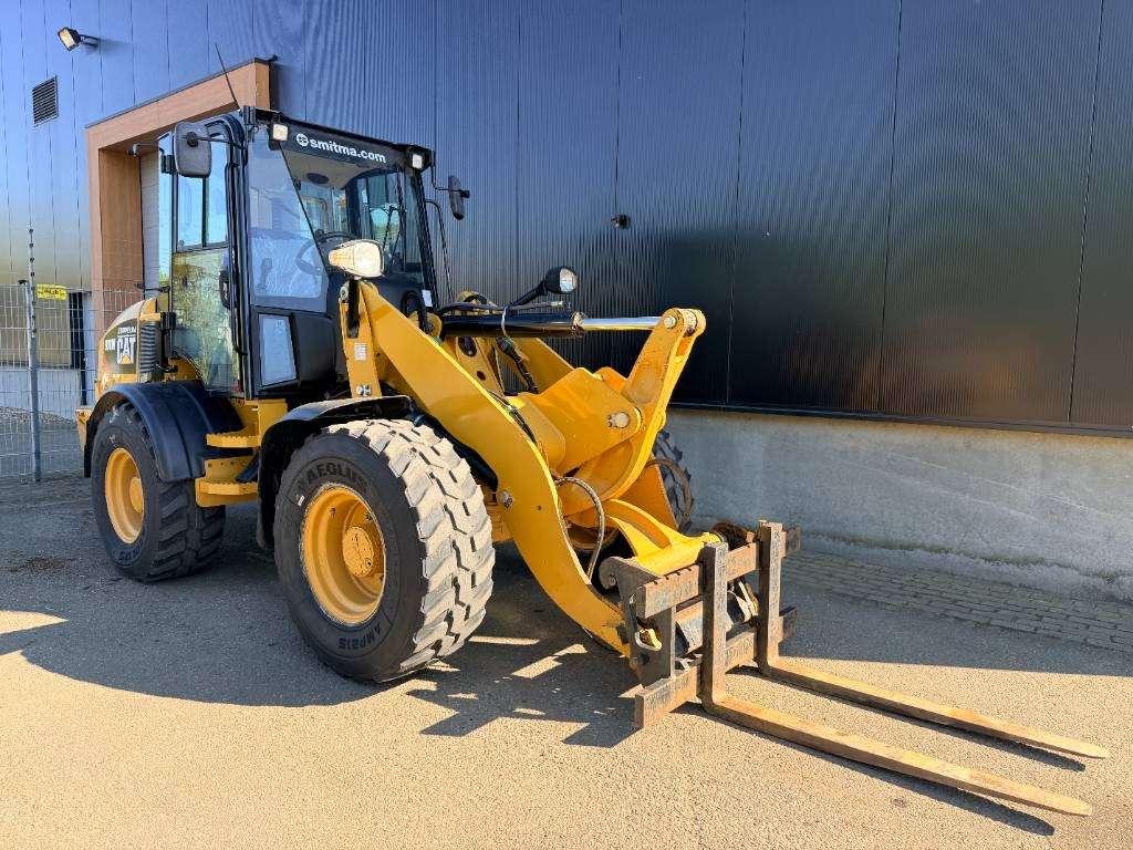Caterpillar 908M | NEW TYRES Photo 28