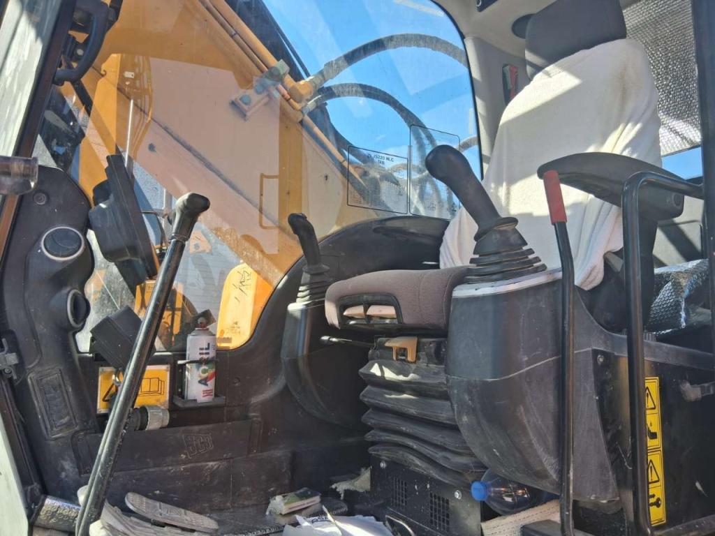 JCB JS 220 Photo 8