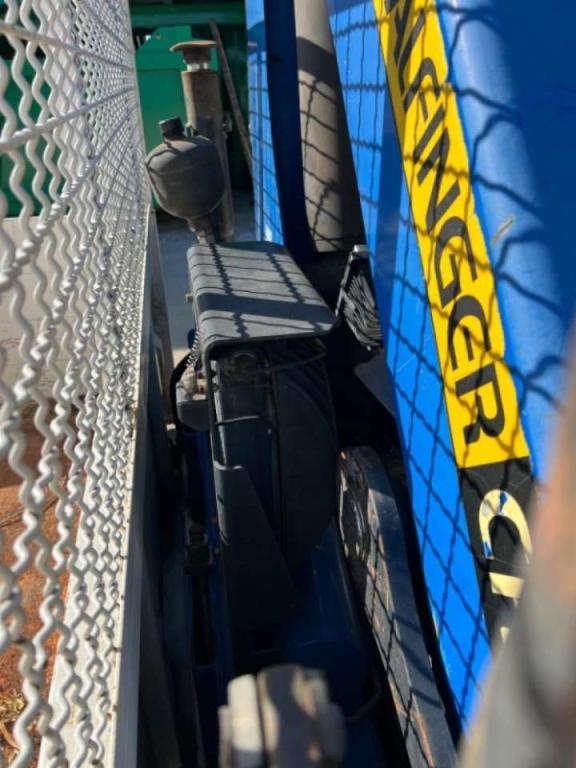 CONTAINER SCARRABILE A PIANALE CON SPONDE E GRU Photo 12