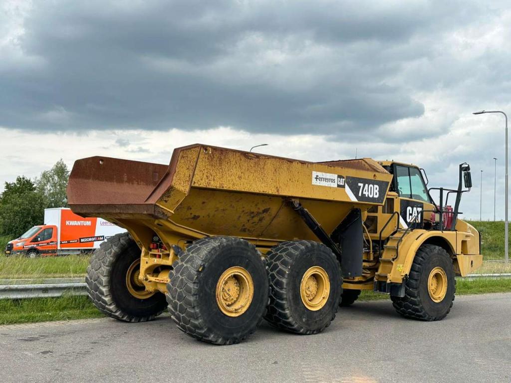 Caterpillar 740B Photo 7