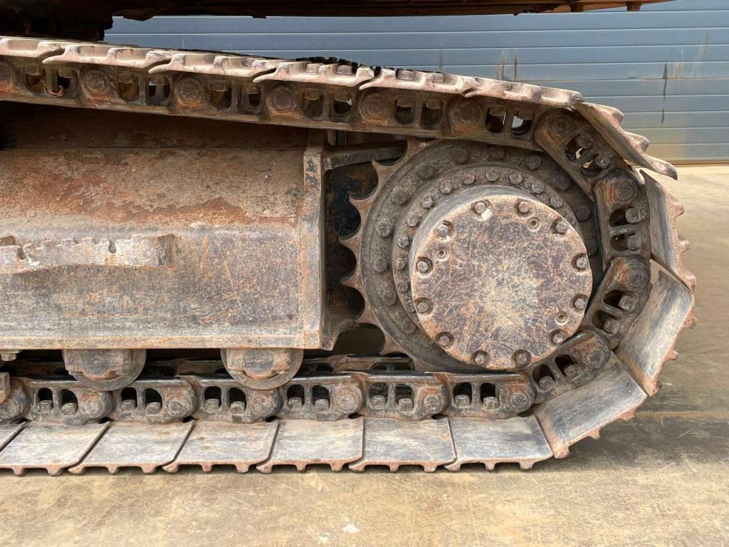 Hitachi ZX210LC-6 Photo 12