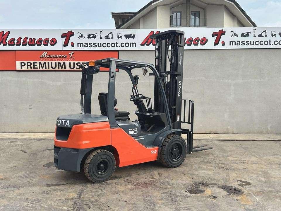 Toyota 52-8FDF30 Photo 19