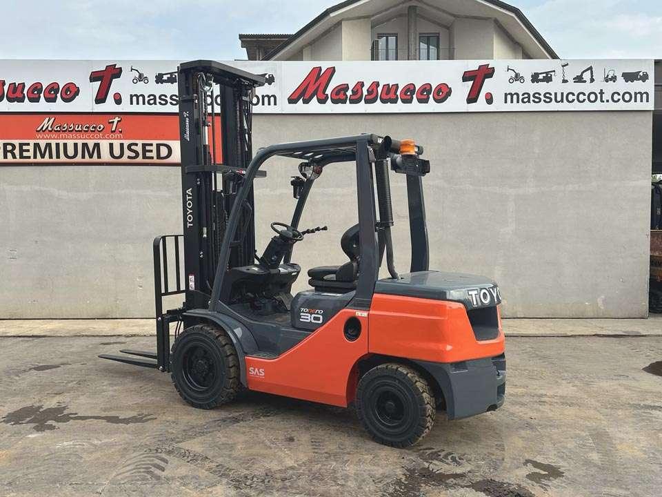 Toyota 52-8FDF30 Photo 3