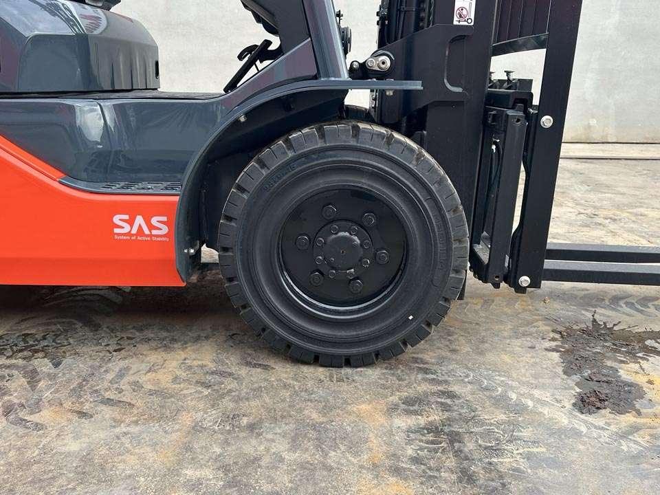 Toyota 52-8FDF30 Photo 6