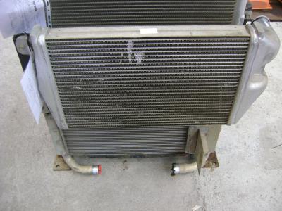 Radiateur pour New Holland E 165 en vente par PRV Ricambi Srl
