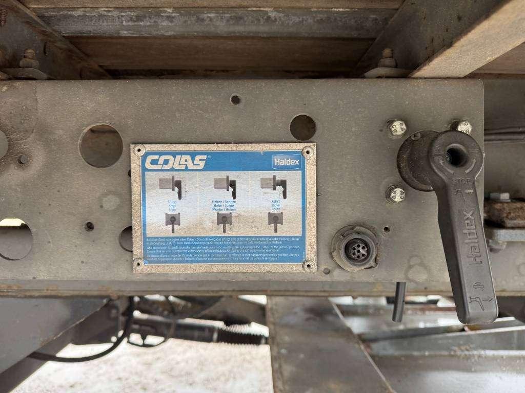 Fruehauf ONCRK 32-220 A - Taillift / Forced Steering Photo 19