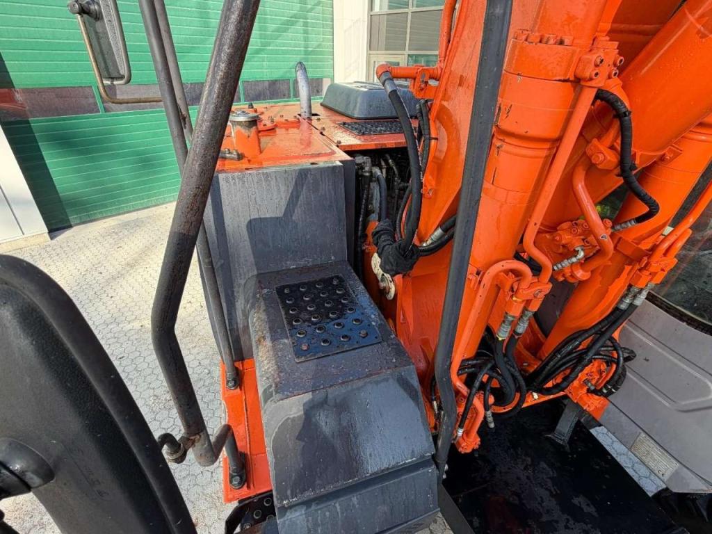 Hitachi ZX 130 W ZX130W - Grapple Photo 23