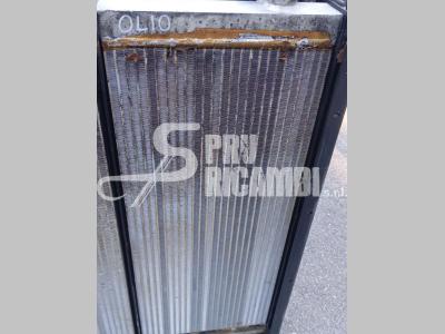 Refroidisseur d'huile hydraulique pour New Holland E 215/245 C en vente par PRV Ricambi Srl