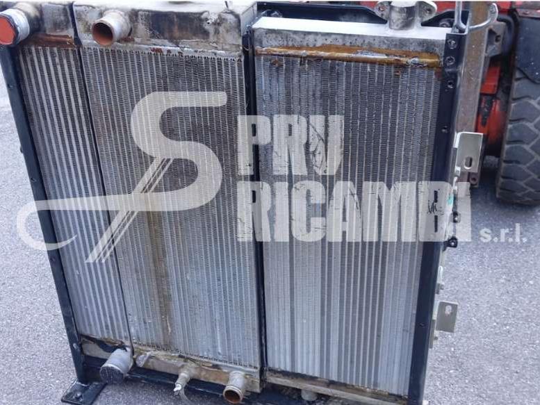 Refroidisseur d'huile hydraulique pour New Holland E 215/245 C Photo 2