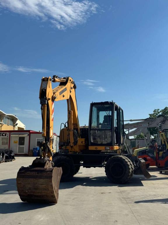 Liebherr A 309 Photo 1