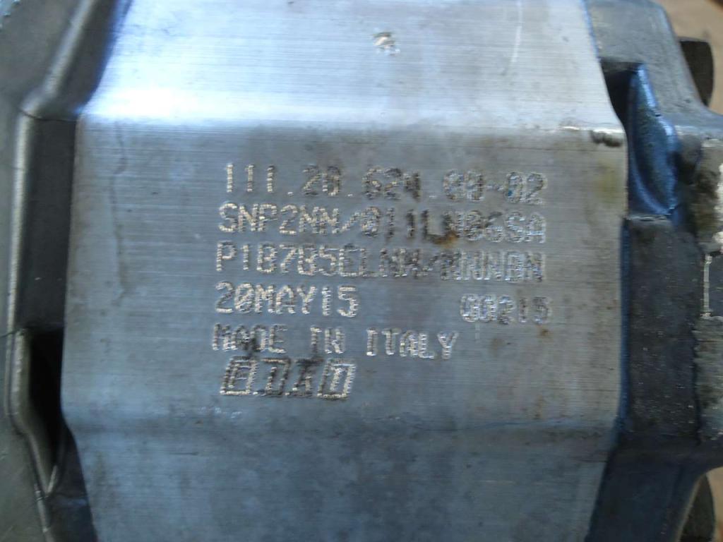 Pompe hydraulique de servomécanisme pour Fiat Hitachi FR220 Photo 3