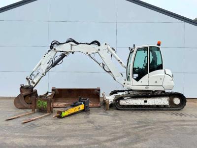 Mecalac 10MCR - Many extra attachments! Auto Lube Photo 1