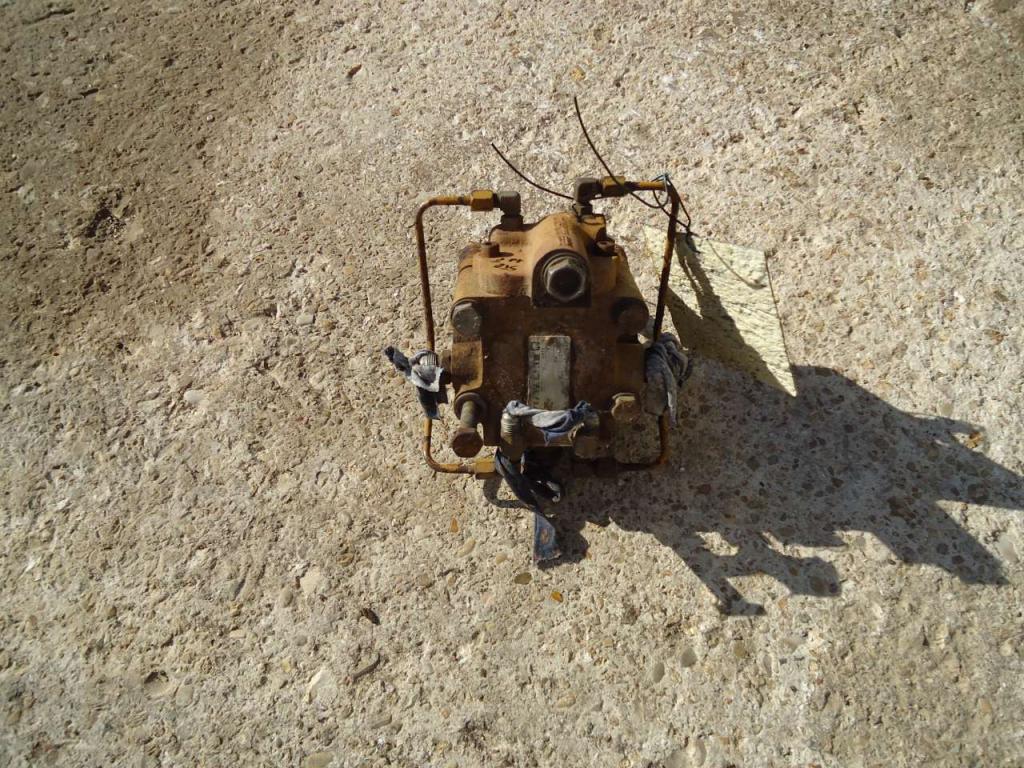 Distributeur d'embrayage de direction pour Fiat Allis FL10E Photo 1