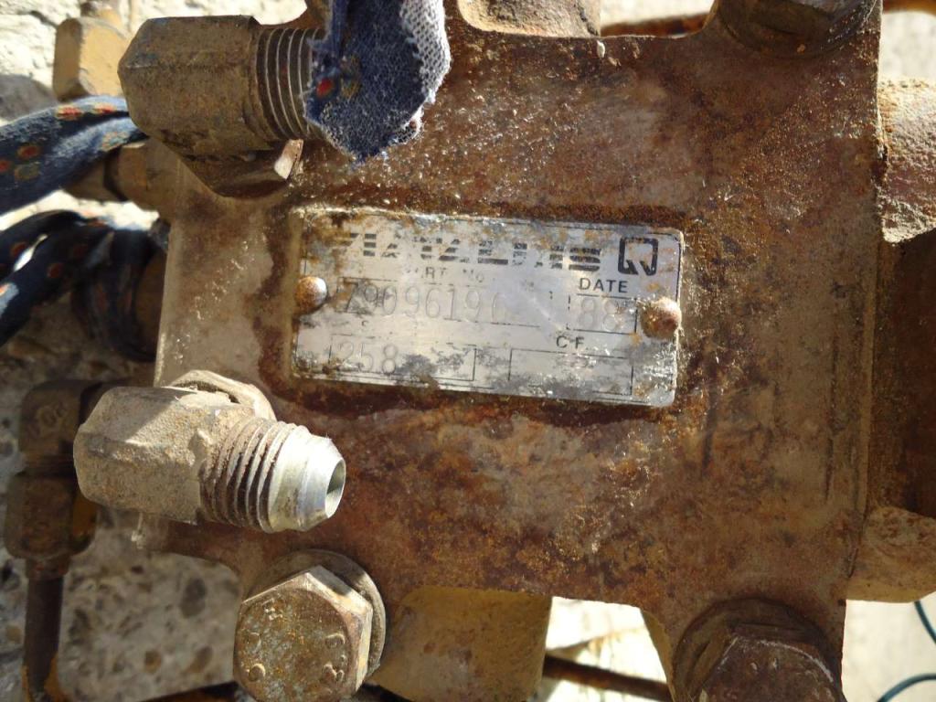 Distributeur d'embrayage de direction pour Fiat Allis FL10E Photo 3