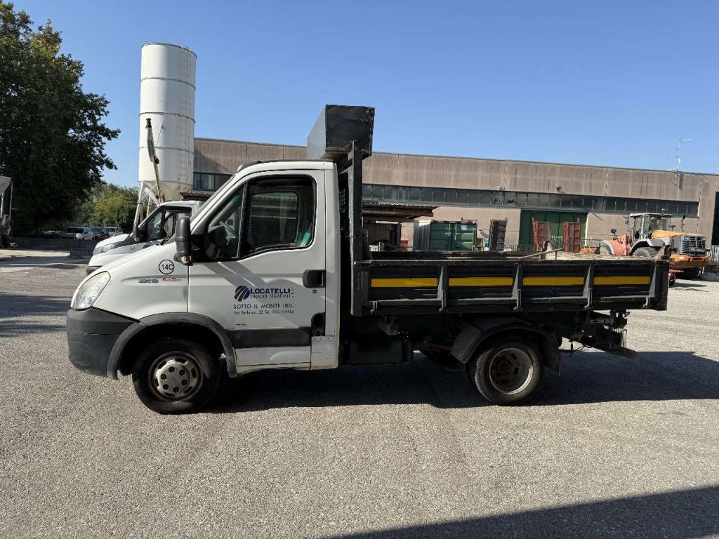 Iveco DAILT 35E4 Photo 4