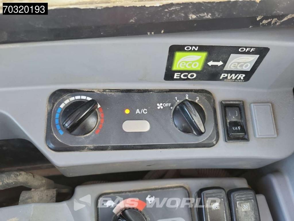 Kubota KX080-4 A/C Photo 30