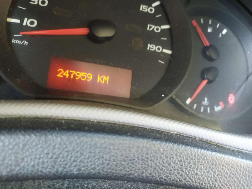 Nissan NV400 Photo 8