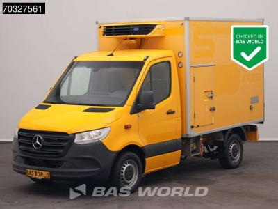 Mercedes Sprinter 314 CDI Bakwagen Gekoeld Vriezer Automaat Carrier Xarios 300 230V Stekker Achterdeuren Air en vente par BAS World B.V.