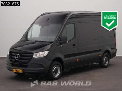Mercedes-Benz Sprinter 317 CDI Automaat L2H2 170PK Airco Camera Parkeersensoren MBUX CarPlay Euro6 L2 A/C en vente par BAS World B.V.