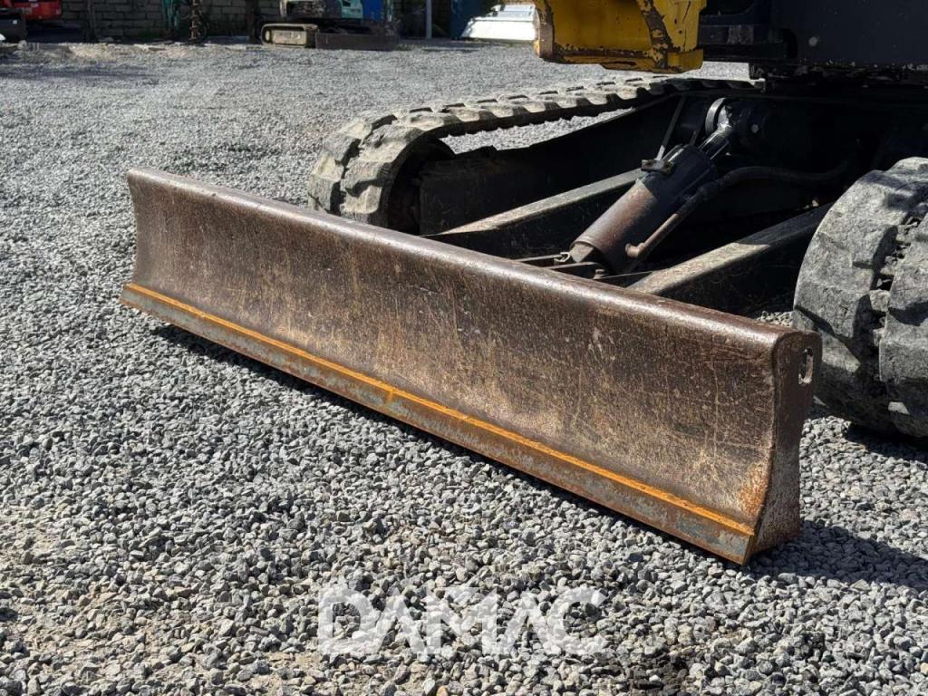 New Holland E35.2SR Photo 15