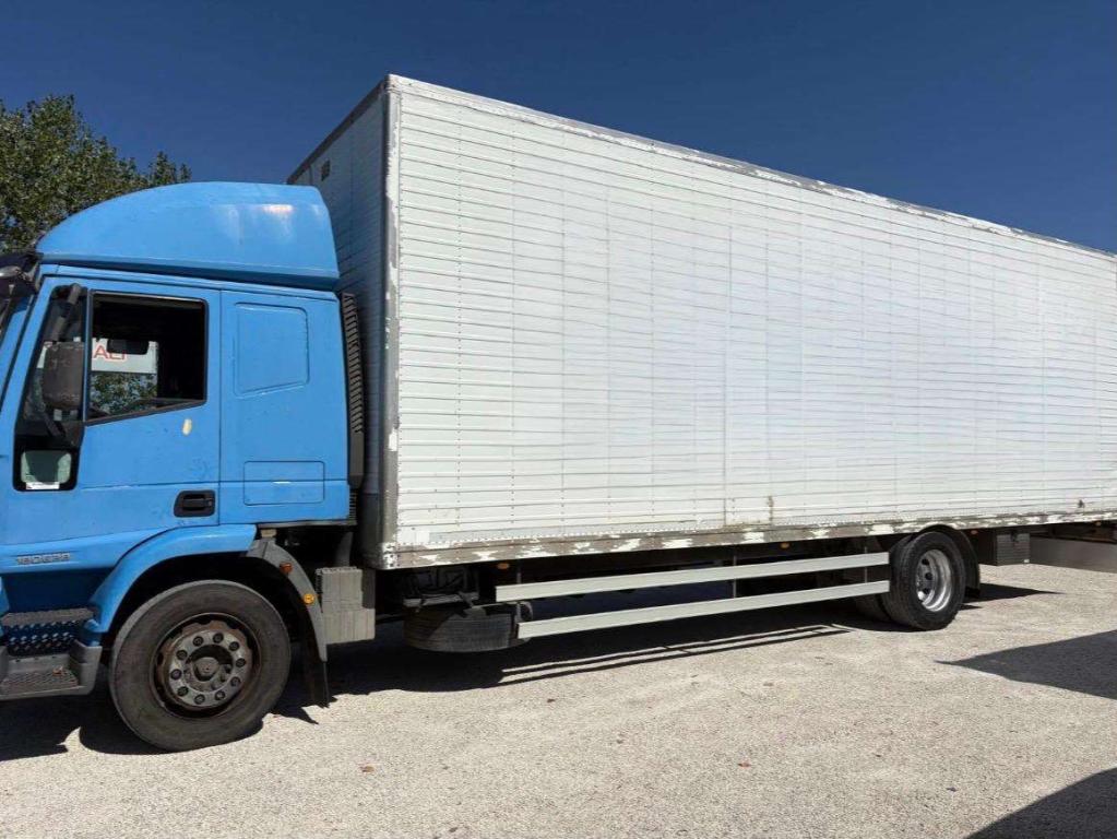 Iveco EUROCARGO 180E28 furgonato Photo 2