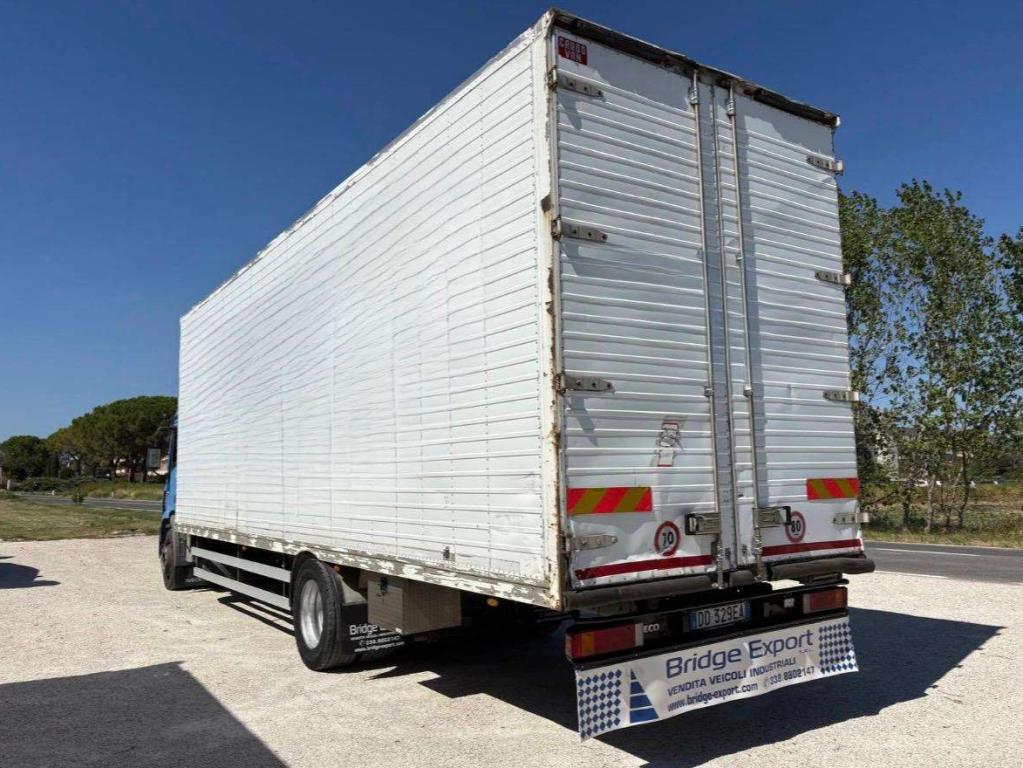 Iveco EUROCARGO 180E28 furgonato Photo 3