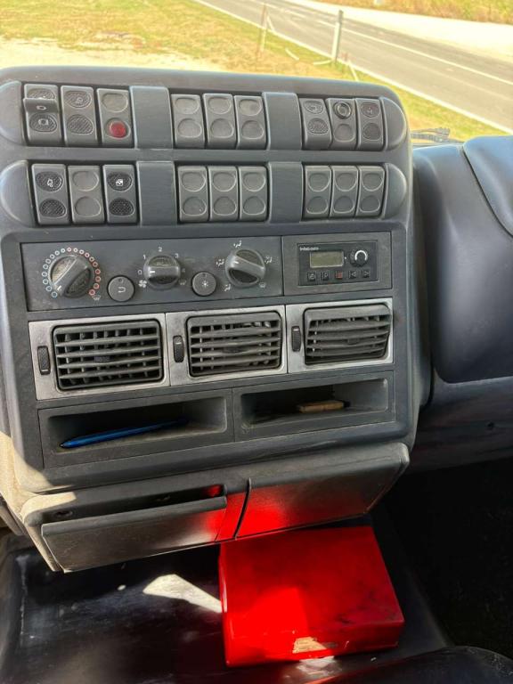 Iveco EUROCARGO 180E28 furgonato Photo 6