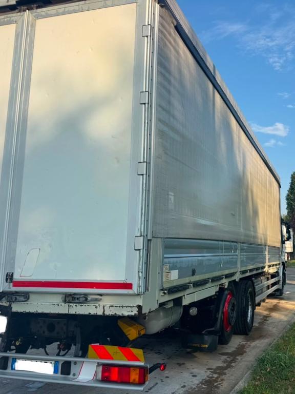 Iveco STRALIS 400 Photo 8