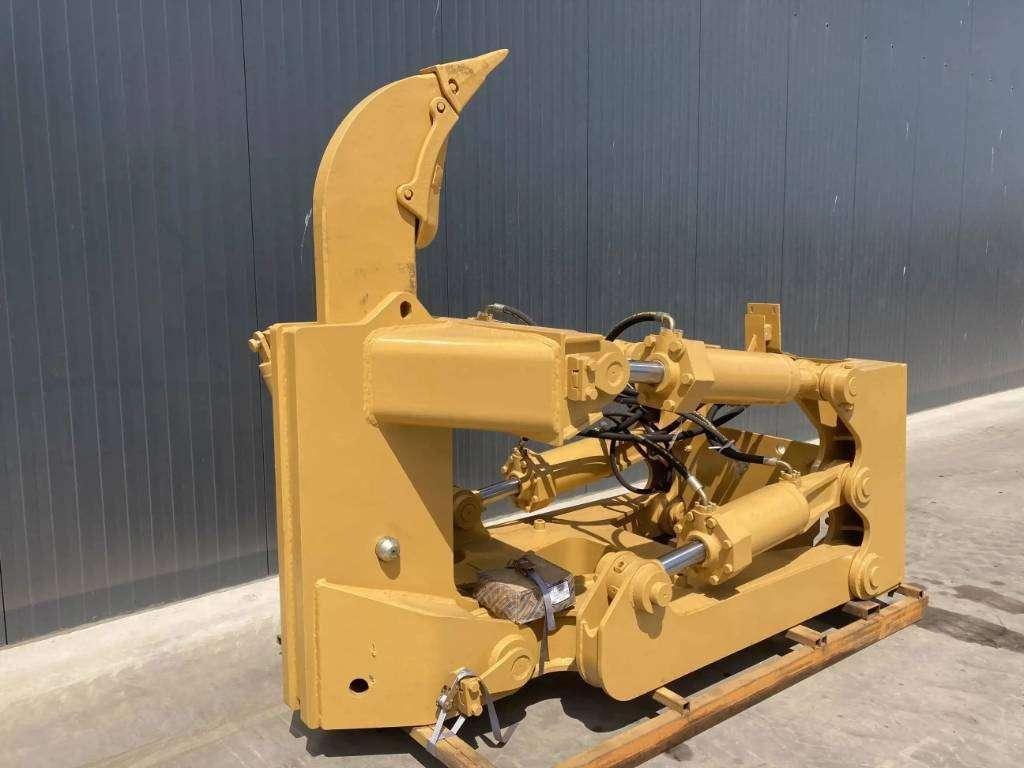 Caterpillar D8R Photo 2